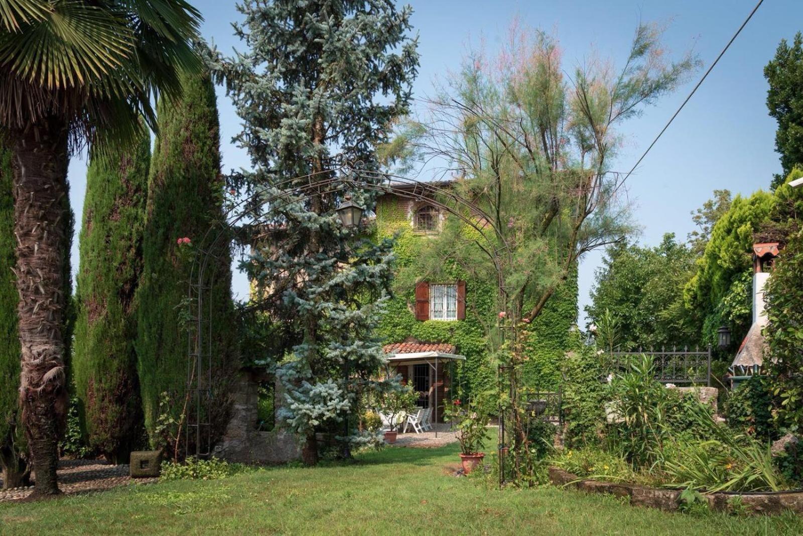 Torre De Salis Bed & Breakfast Gussago Dış mekan fotoğraf