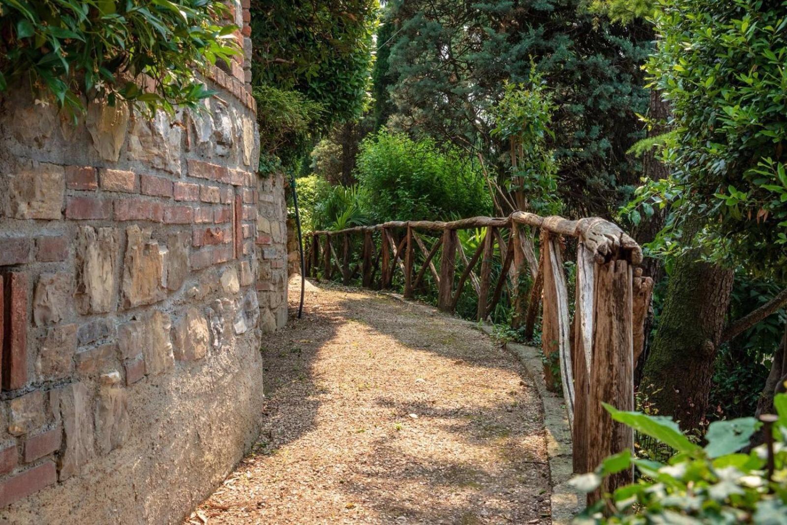 Torre De Salis Bed & Breakfast Gussago Dış mekan fotoğraf