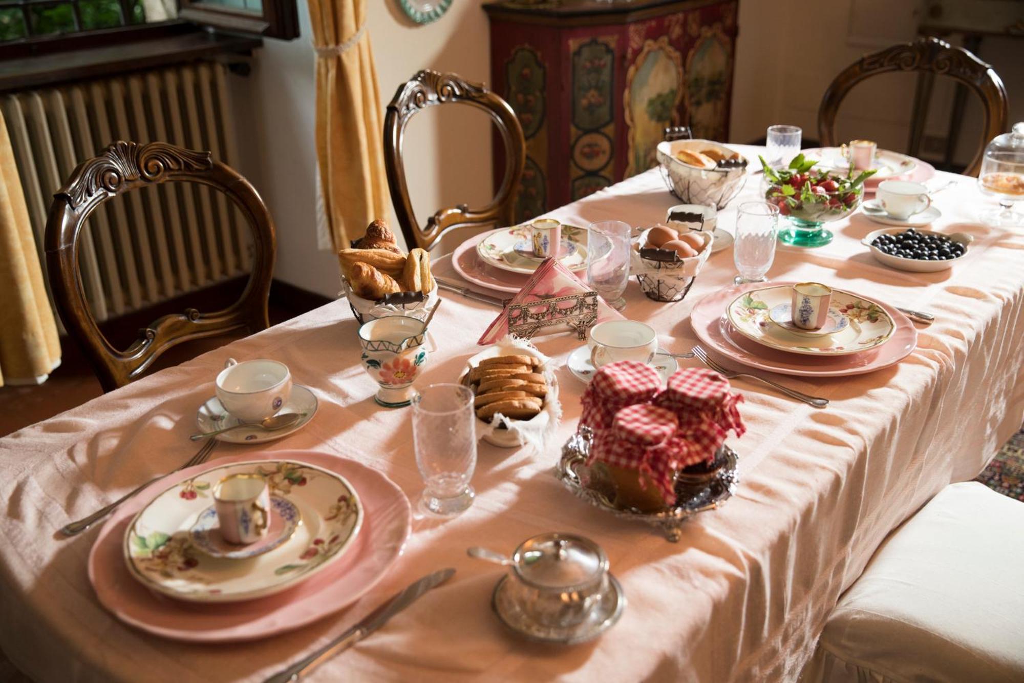 Torre De Salis Bed & Breakfast Gussago Dış mekan fotoğraf
