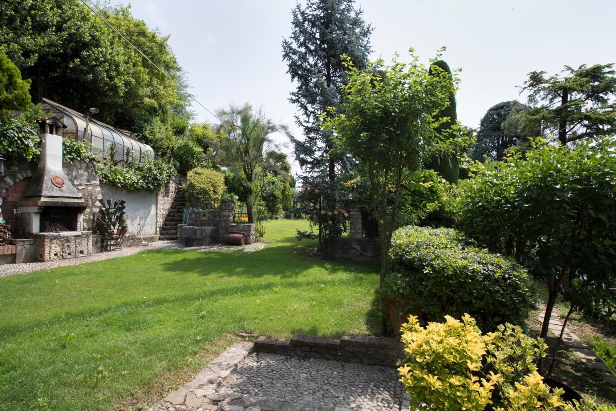 Torre De Salis Bed & Breakfast Gussago Dış mekan fotoğraf