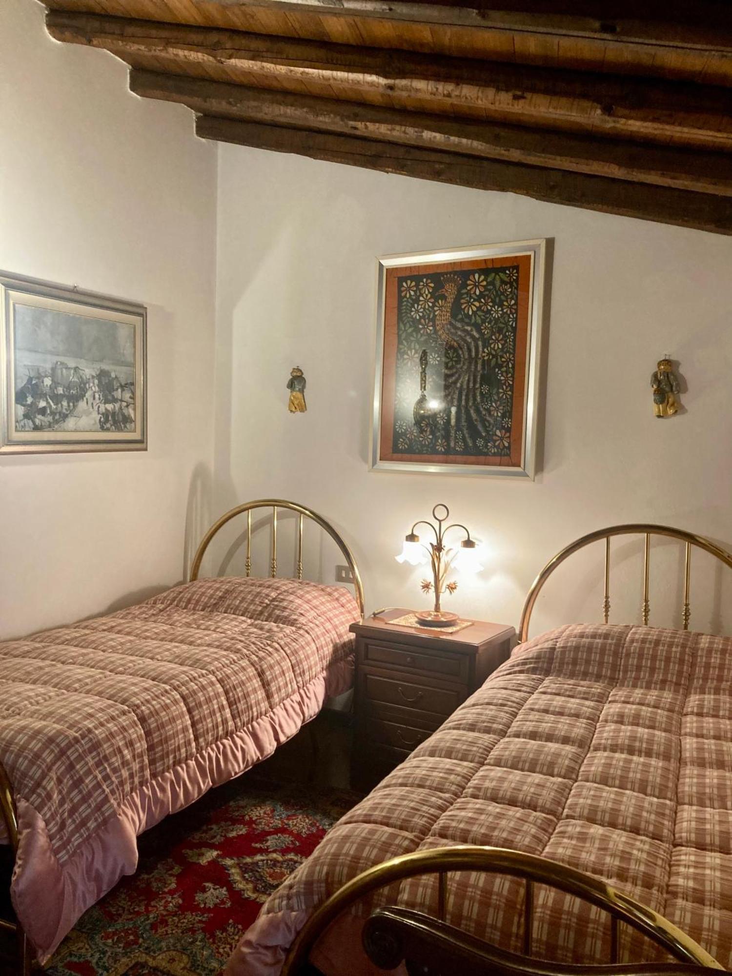 Torre De Salis Bed & Breakfast Gussago Dış mekan fotoğraf