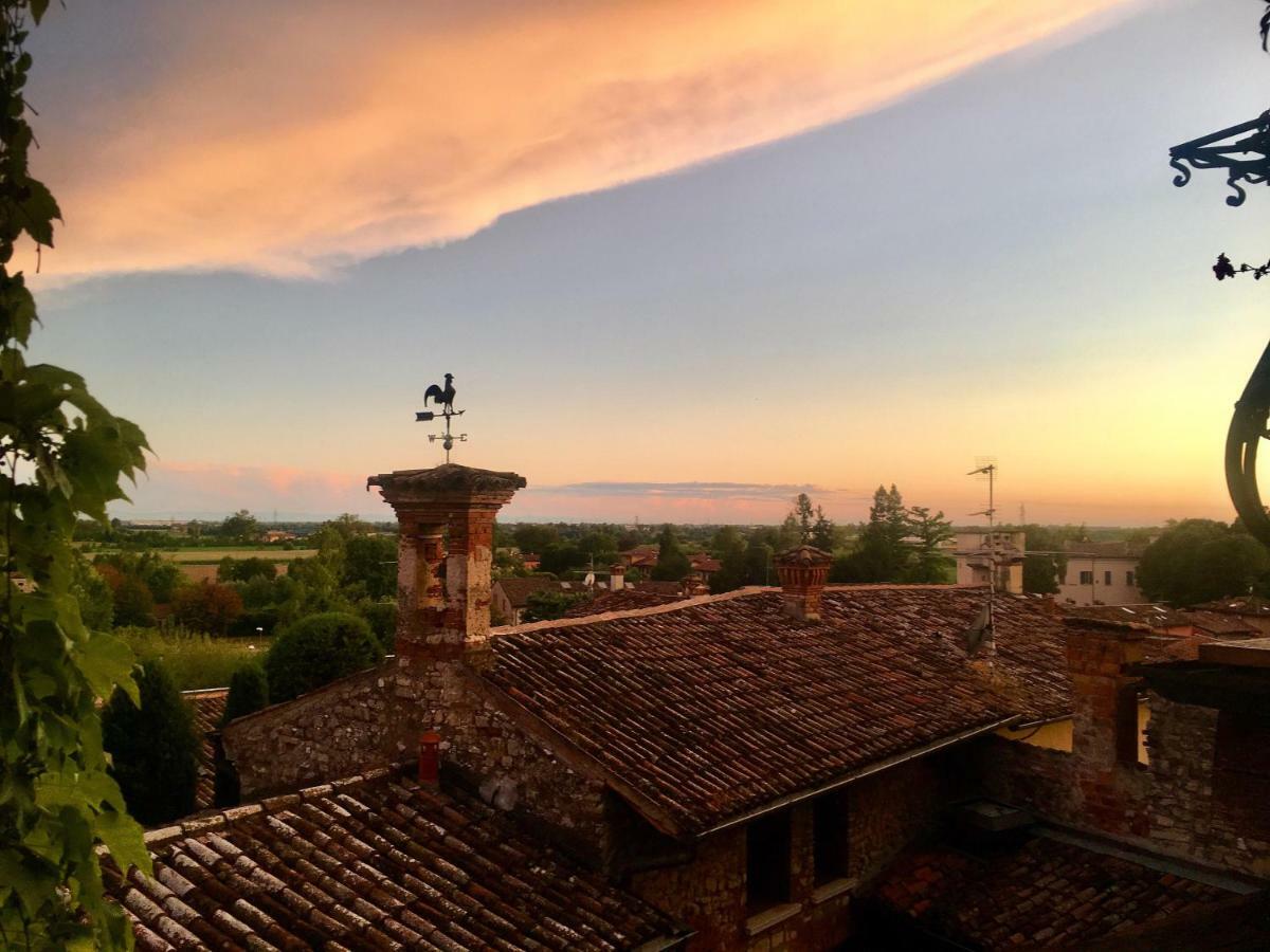 Torre De Salis Bed & Breakfast Gussago Dış mekan fotoğraf